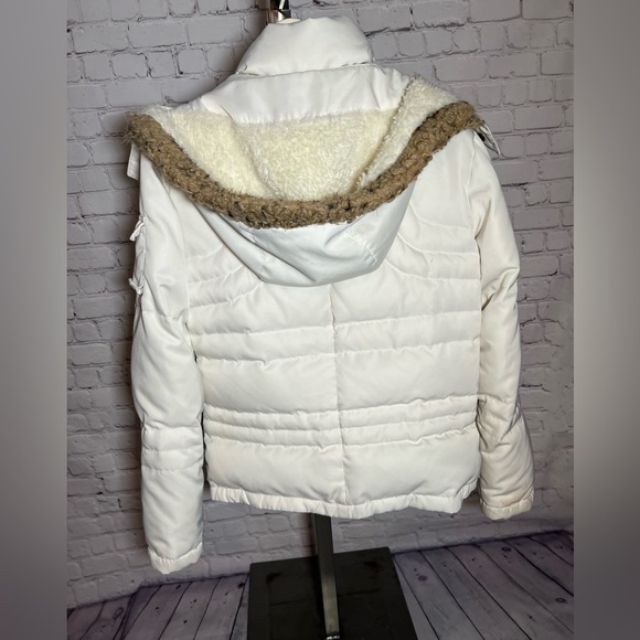 Cream white puffer coat with faux fur lined hood. Size Med. Super cute & cozy. - Picture 4 of 14